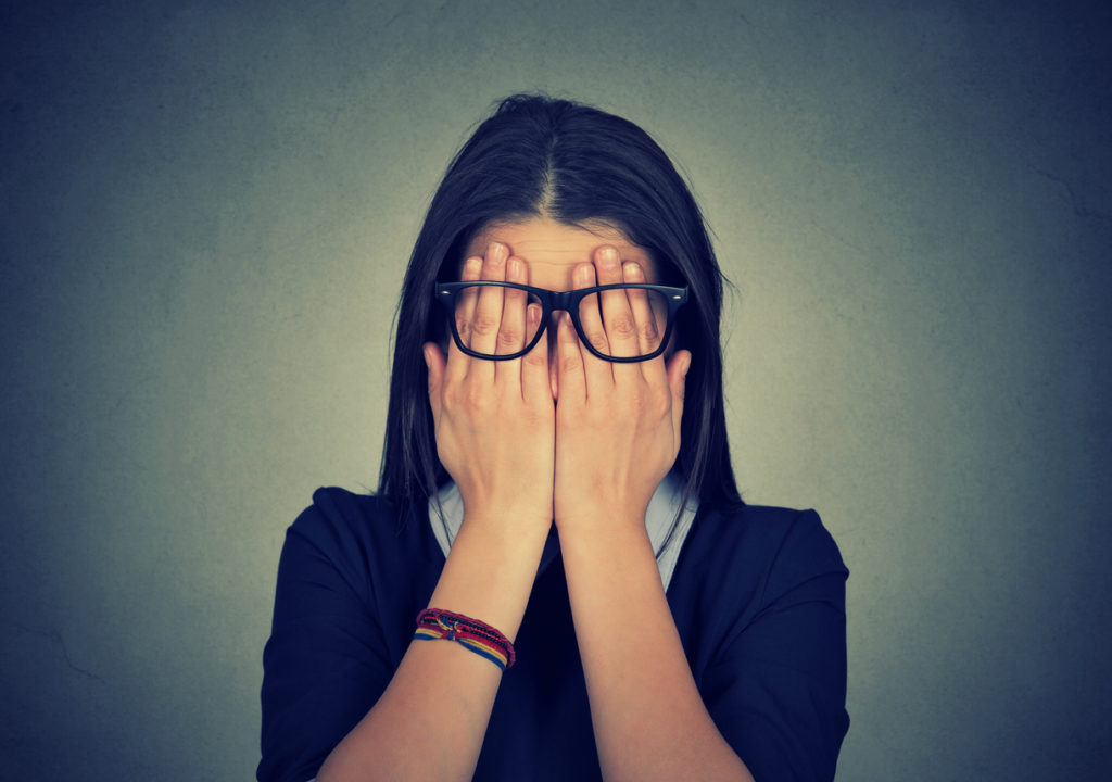 Are Your Glasses Hurting Your Eyes? OPTIKO EYEWEAR